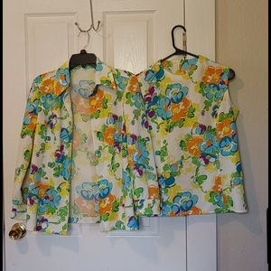 2 pc Vintage floral sleeveless top w/jacket